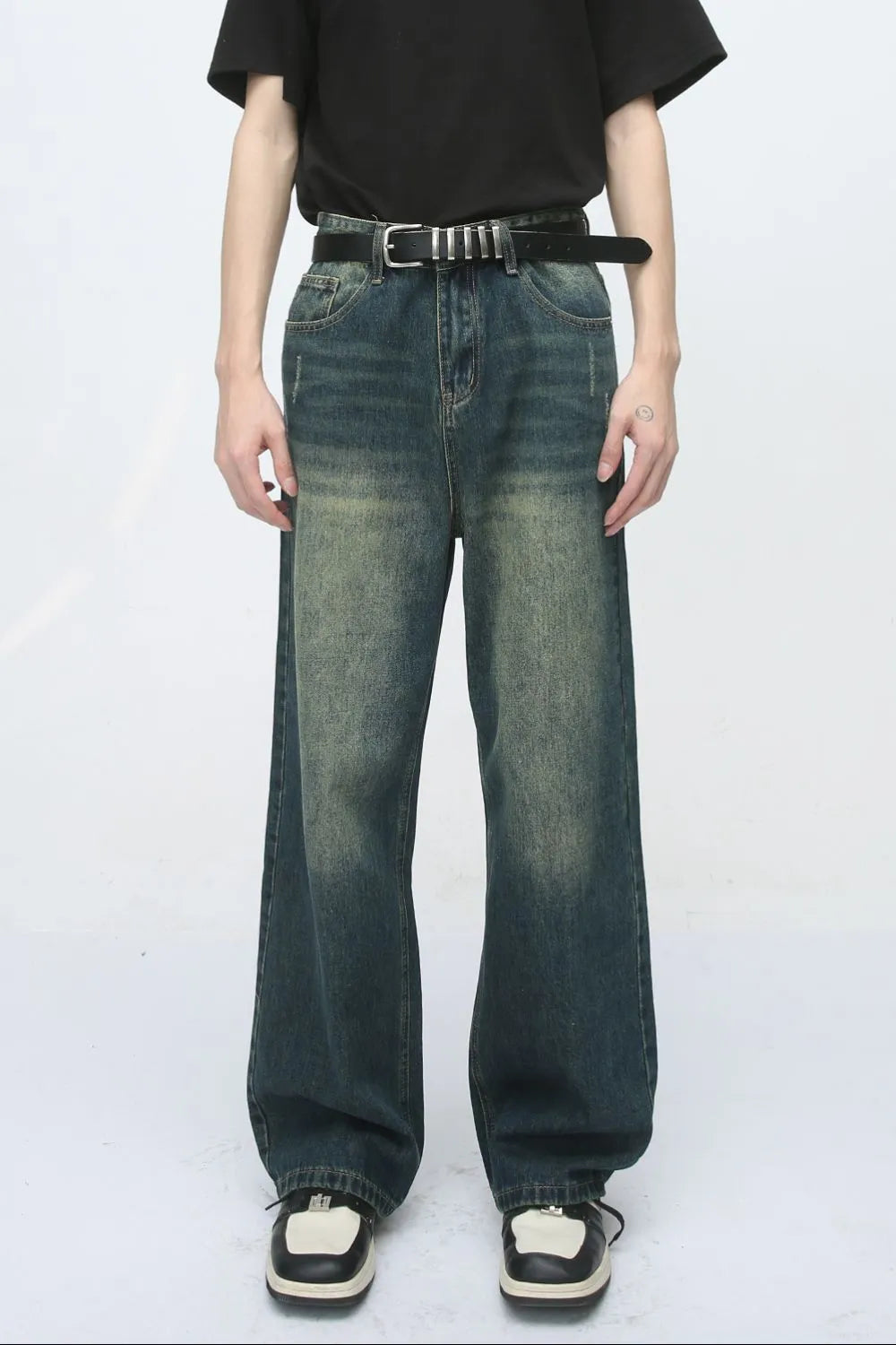 Baggy denim jeans with pockets from Plush Fashion Hub, showing relaxed fit and stylish design, made from durable denim fabric.
