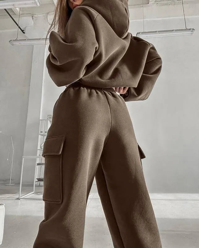 Eprolo women's two-piece hoodie and pants set, casual sweatshirt and trousers, comfortable clothing for women.