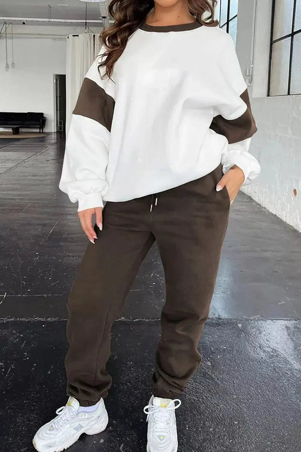 Women’s oversized drop shoulder sweatshirt and joggers loungewear set by Plush Fashion Hub, casual comfortable jogging suit.