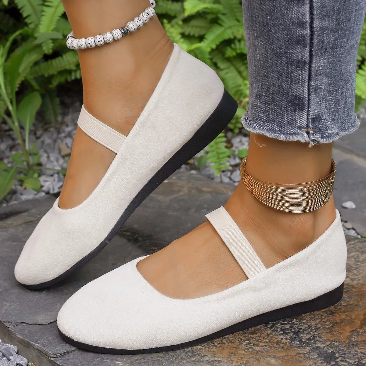 Women’s classic round toe slip-on flats by Plush Fashion Hub, comfortable casual shoes for everyday wear.