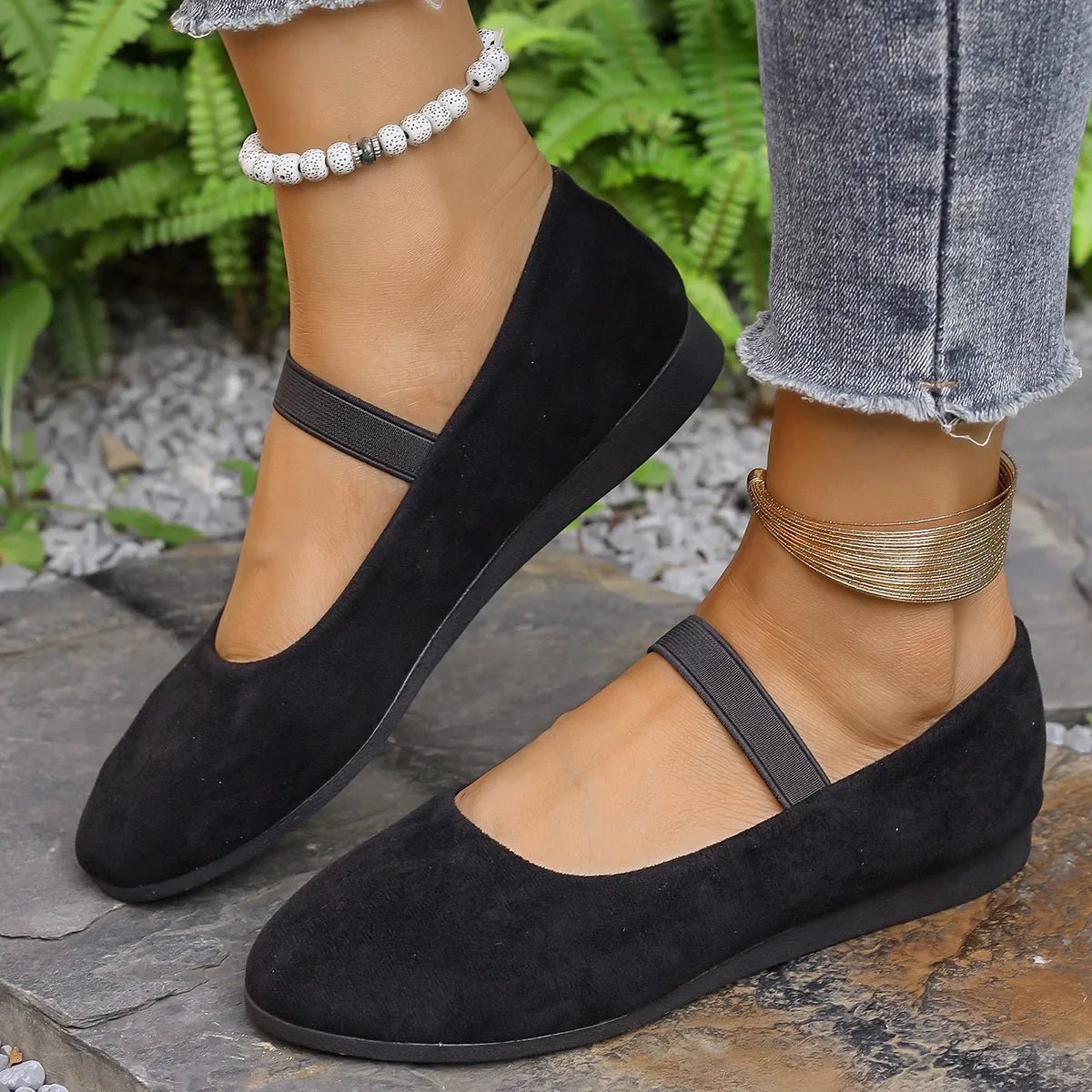 Women’s classic round toe slip-on flats by Plush Fashion Hub, comfortable casual shoes perfect for everyday wear.