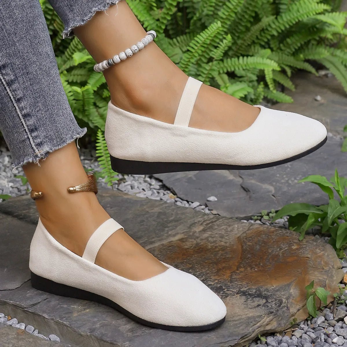 Women’s classic round toe slip-on flats by Plush Fashion Hub, comfortable casual shoes for everyday wear.